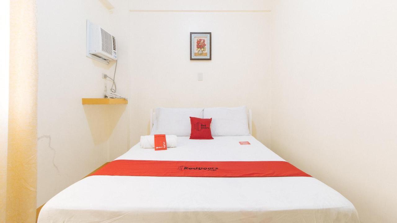 Reddoorz @ Golden Skye Hotel Guagua 外观 照片