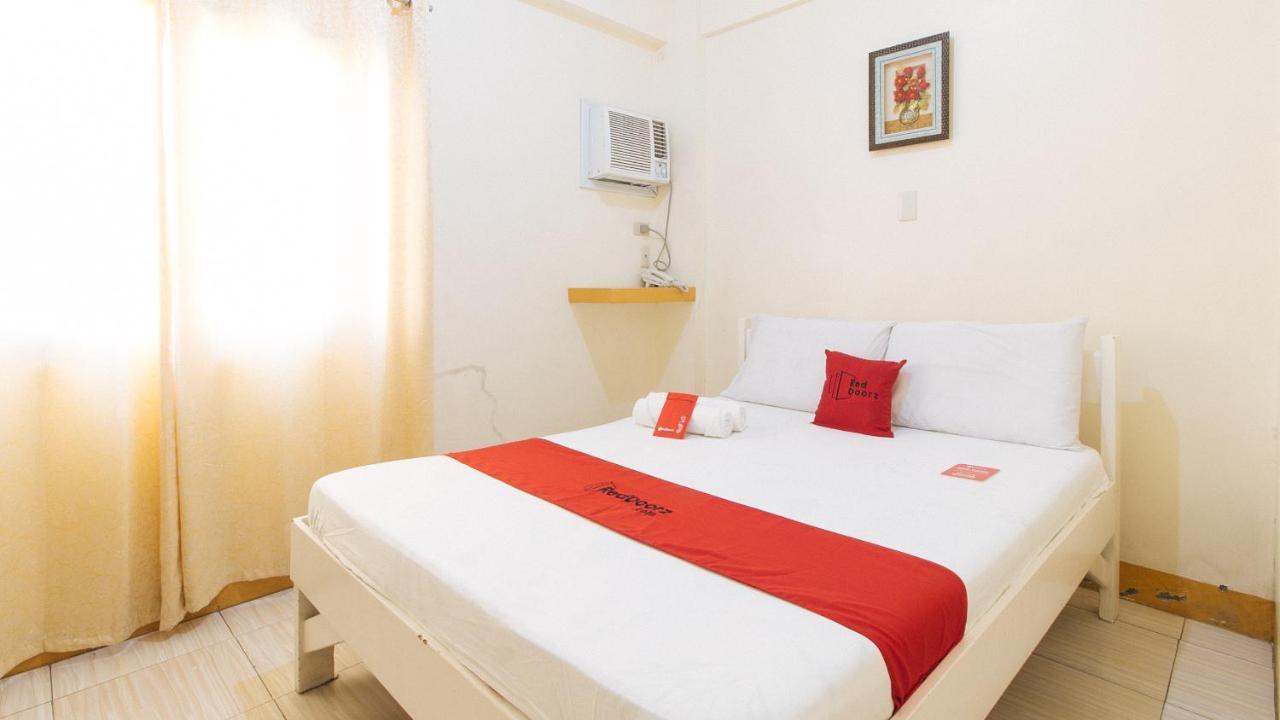 Reddoorz @ Golden Skye Hotel Guagua 外观 照片