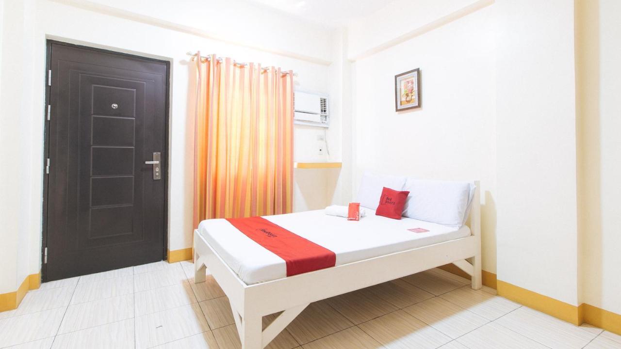 Reddoorz @ Golden Skye Hotel Guagua 外观 照片