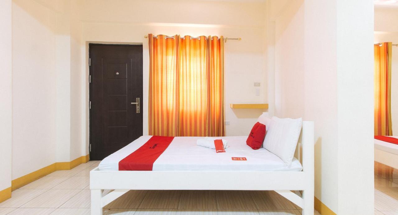 Reddoorz @ Golden Skye Hotel Guagua 外观 照片