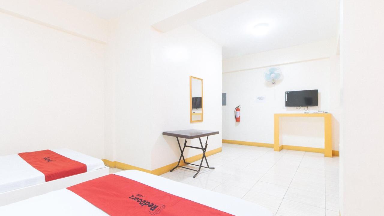 Reddoorz @ Golden Skye Hotel Guagua 外观 照片