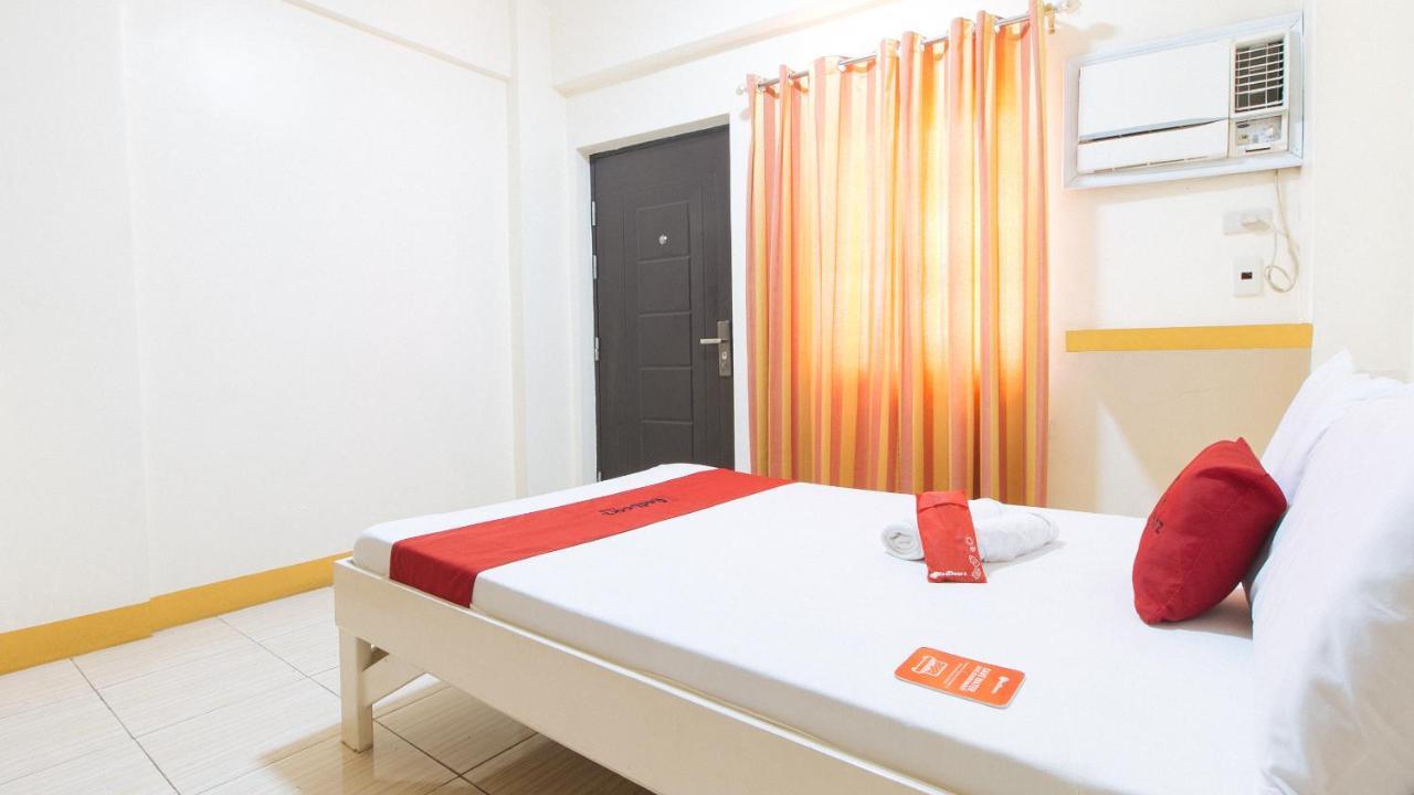 Reddoorz @ Golden Skye Hotel Guagua 外观 照片